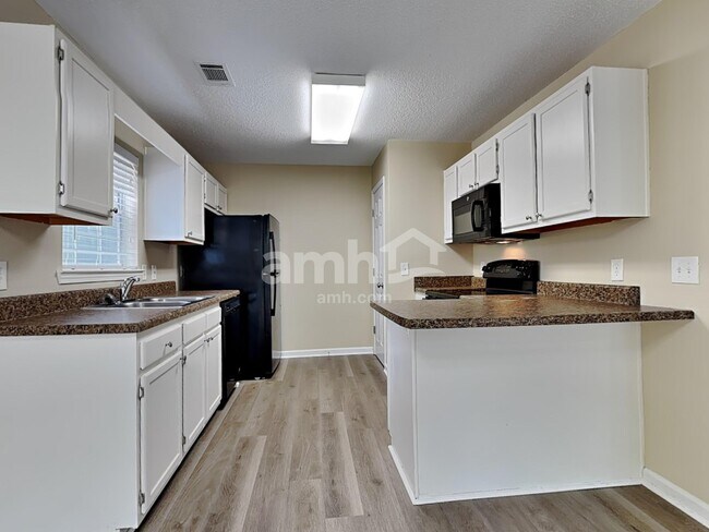Photo - 109 Rivermarsh Dr