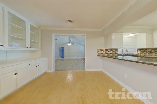 Photo - 6408 Alta Vista Dr