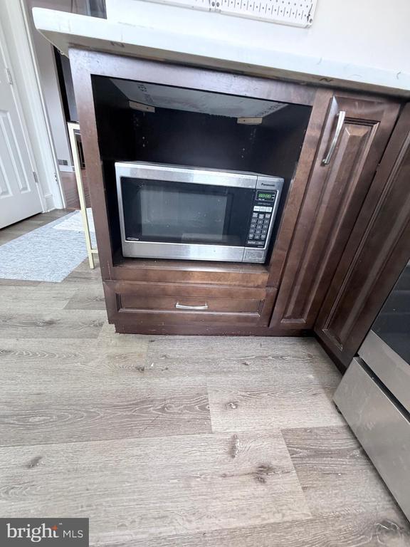 Photo - 1111 Duke St