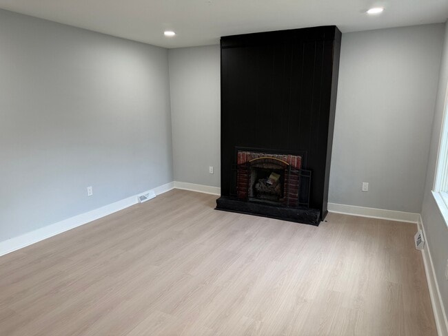 Photo - 1115 Fairdale St