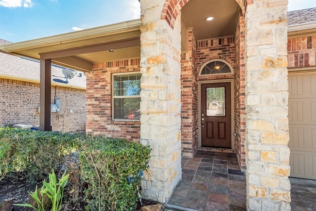 Photo - 3205 Featherwood Ln