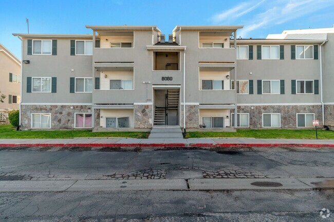 Building Photo - REMODELED CONDO AT COPPER CREEK IN MAGNA