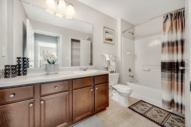 Enclave At Highland Ridge Apartments