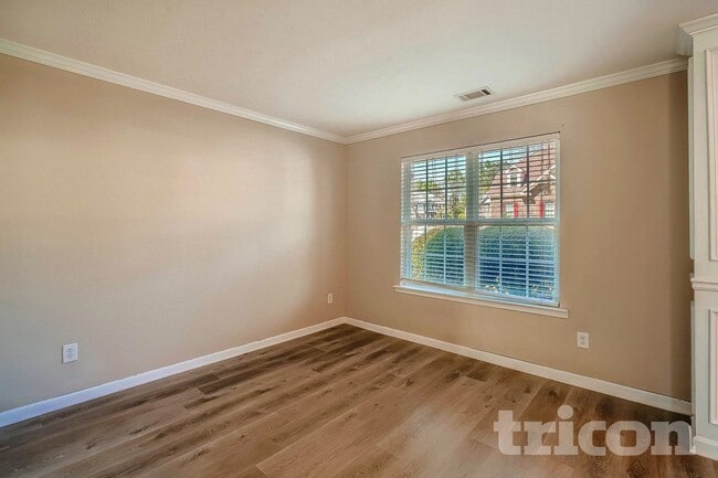 Photo - 1289 Avington Glen Dr SE