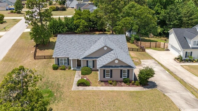 Photo - 3 Bed 2 Bath Convenient to Fayetteville and Raleigh