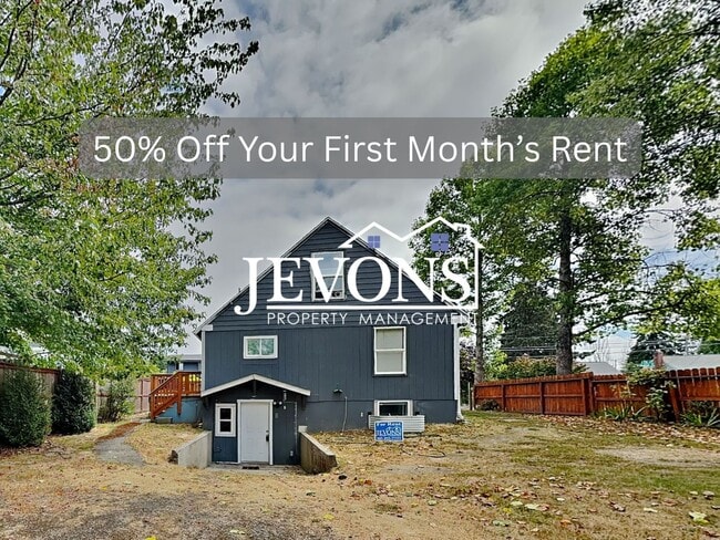 Building Photo - 630 N Skyline Dr Unit B