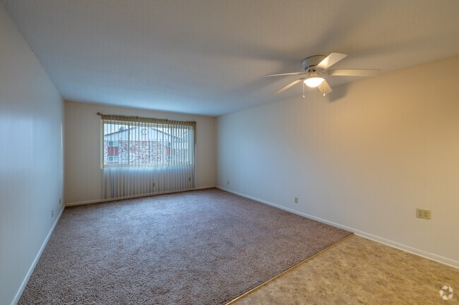 1BD, 1BA - 780SF - Living Area