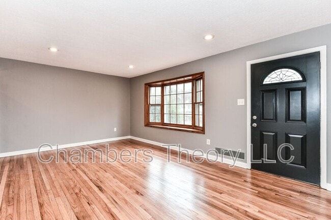 Photo - 6607 Berkshire Dr