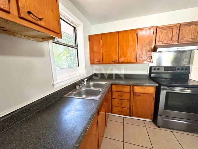 Photo - 1250 Druid Dr