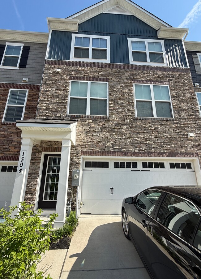 Photo - 1304 Iron Oak Cv Casa