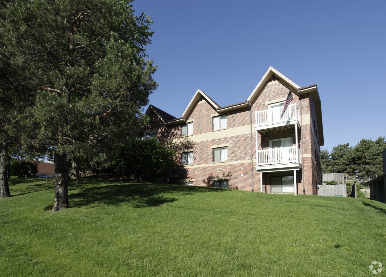 Grover Castle Apartments - Grover Castle Apartments