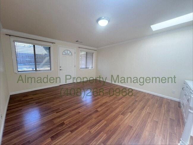 Photo - 656 Curtner Ave