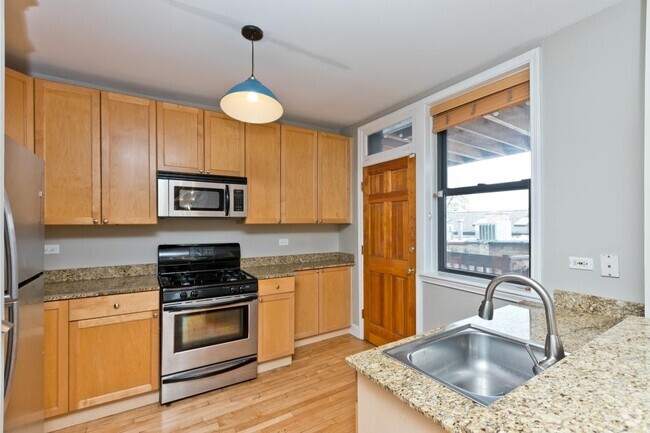 Building Photo - 2 bedroom in Chicago IL 60618 Unit 3 Rental