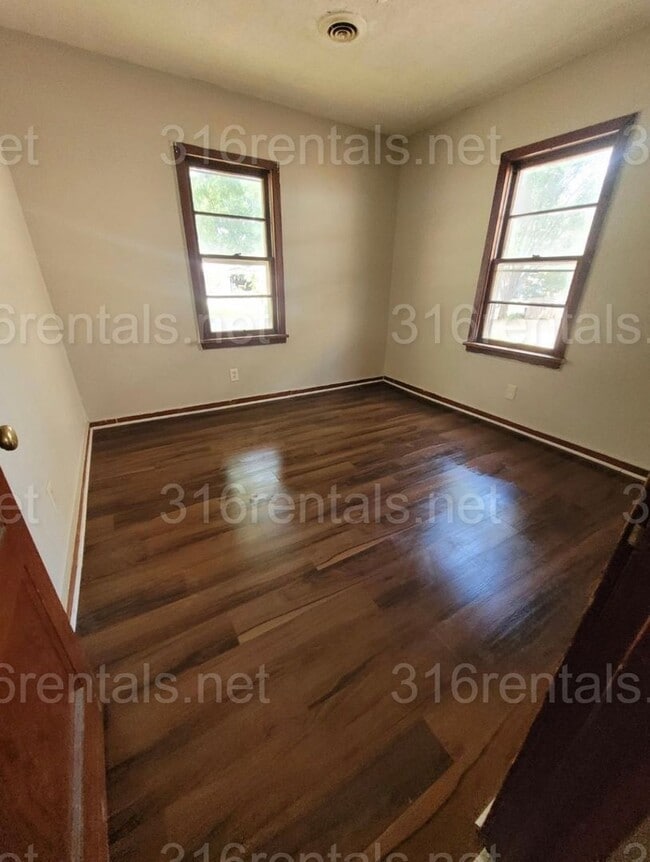 Photo - $850 - 2 bed 1 bath - Single Family Home