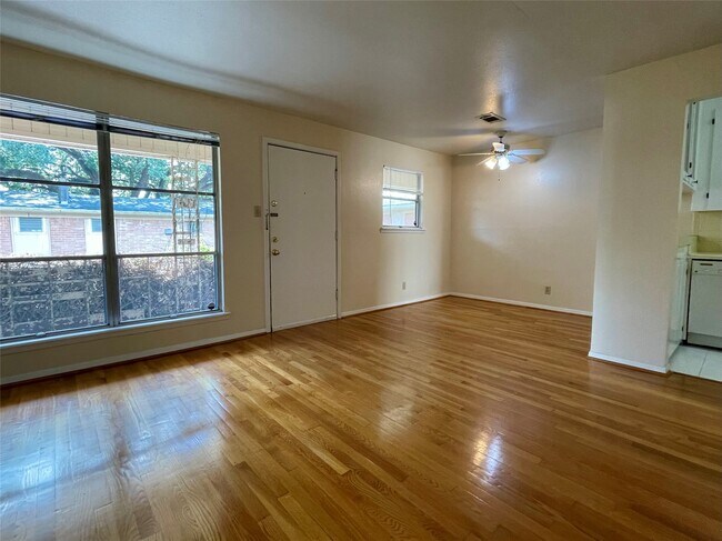 Photo - 3420 Mt Vernon St Unit 9