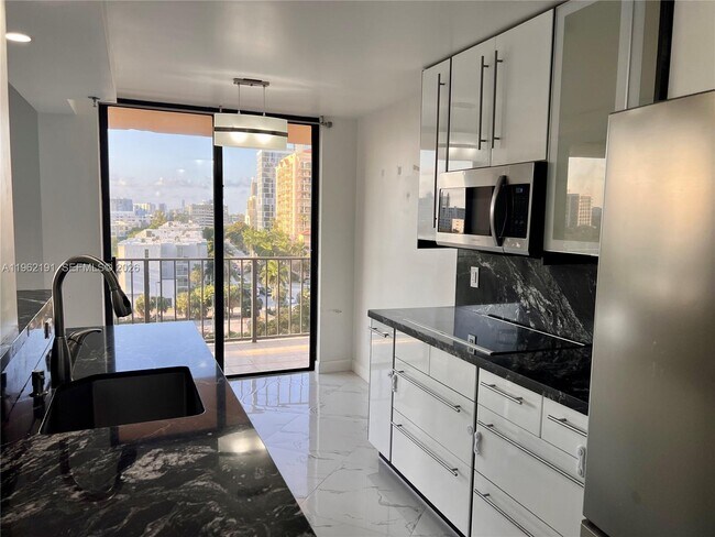 Photo - 210 174th St Unit 912