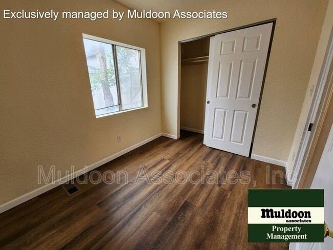 Photo - 625 Elm St