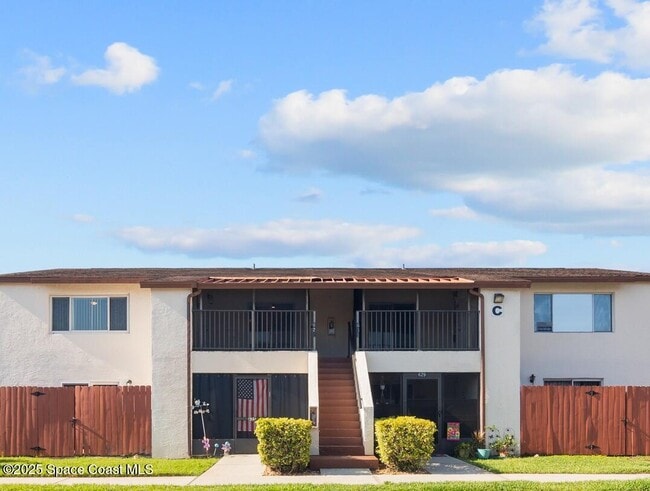 Building Photo - 627 Ridge Club Dr Unit 14