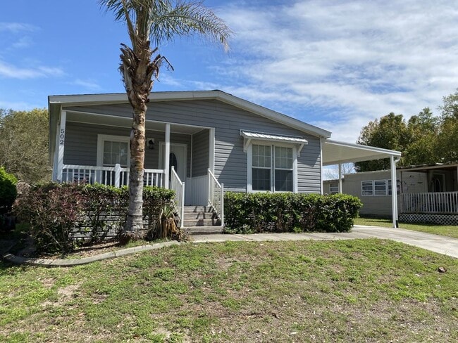 Photo - 502 Old Colony Rd