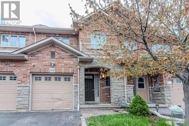 Photo - 49 Marina Point Cres