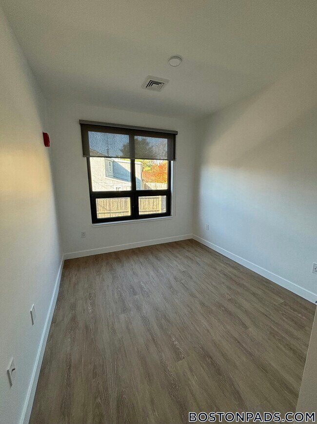 Photo - 199 Gardner St Unit 111