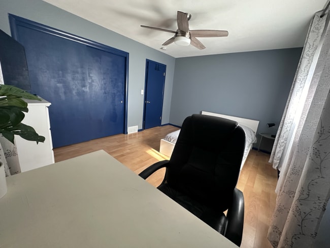 Photo - 513 13th St NE