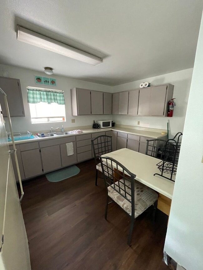 Your Ideal Home Close to Campus! - Your Ideal Home Close to Campus! Unit 1