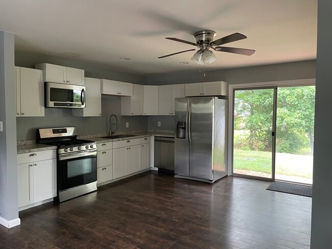 Photo - 4140 Granby Rd