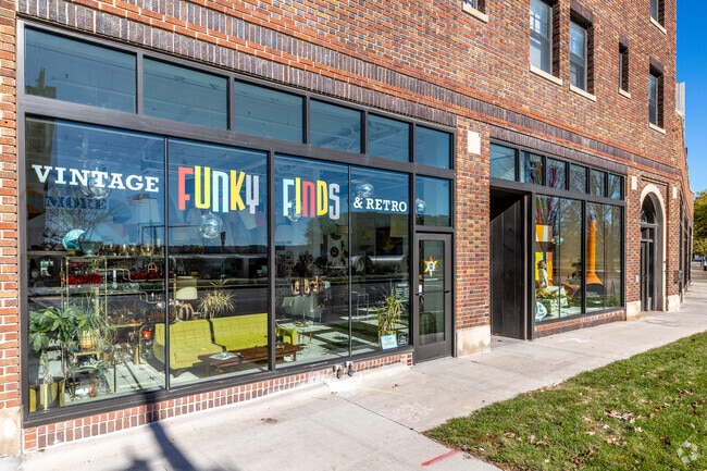 Funky Finds Retail Tenant
