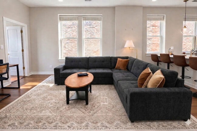 Building Photo - 736 N Throop St Unit SI ID1494909P