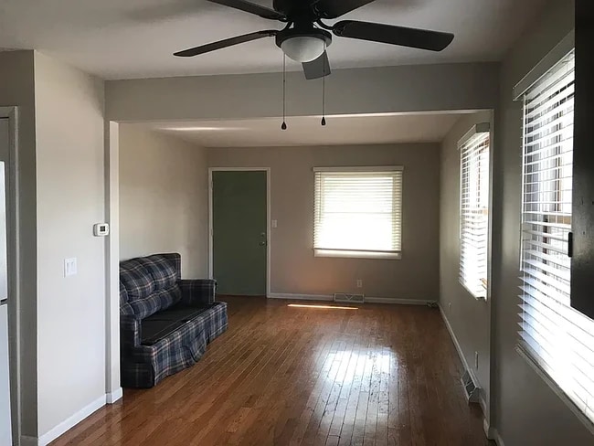 Photo - 177 W 34th St