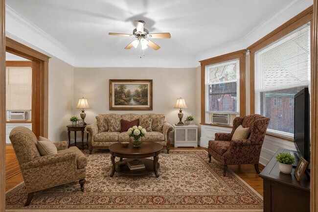 Photo - 18 Boyd Ave Unit 2