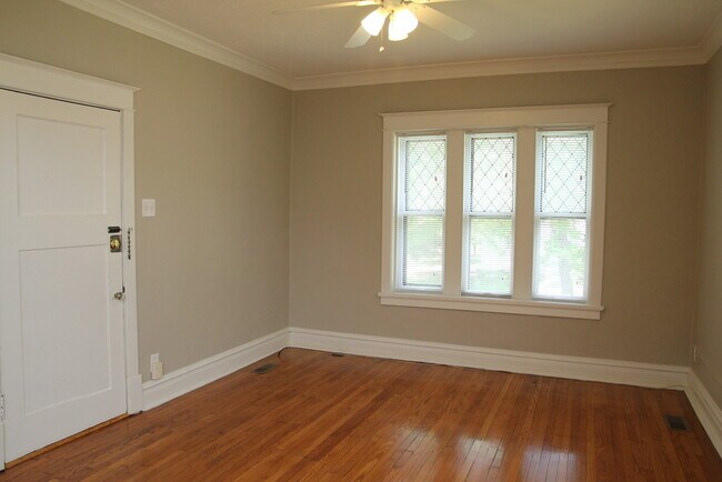 Photo - 2034 McCausland Ave Unit 2N