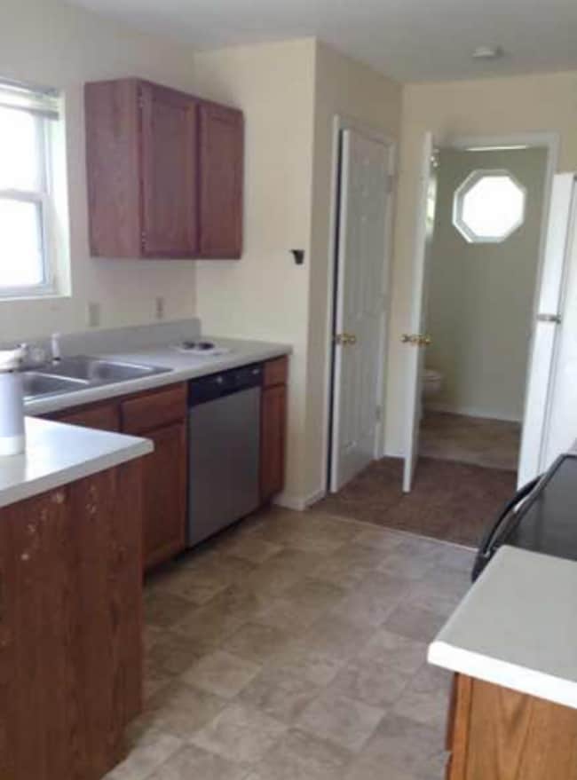 Photo - 3 bedroom, 2.5 bath Duplex on Bloomington'...