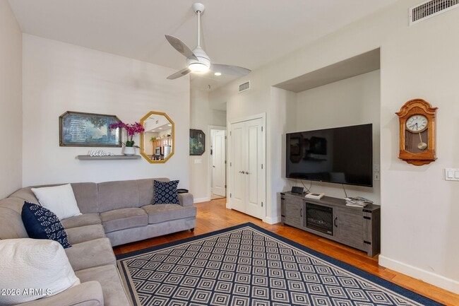 Photo - 623 S Roosevelt St