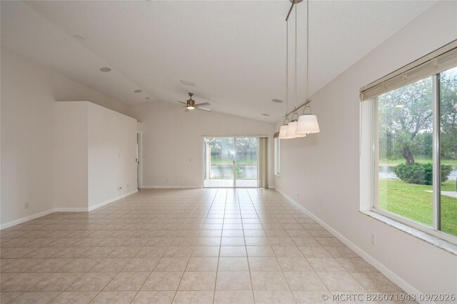 Photo - 4367 Dogwood Cir