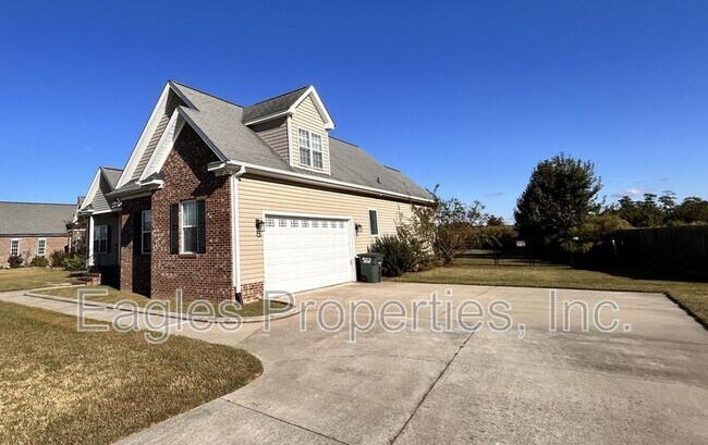 Photo - 304 Glenn Laurel Dr