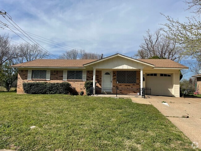 Building Photo - Beautiful 3 Bedroom home in Bossier