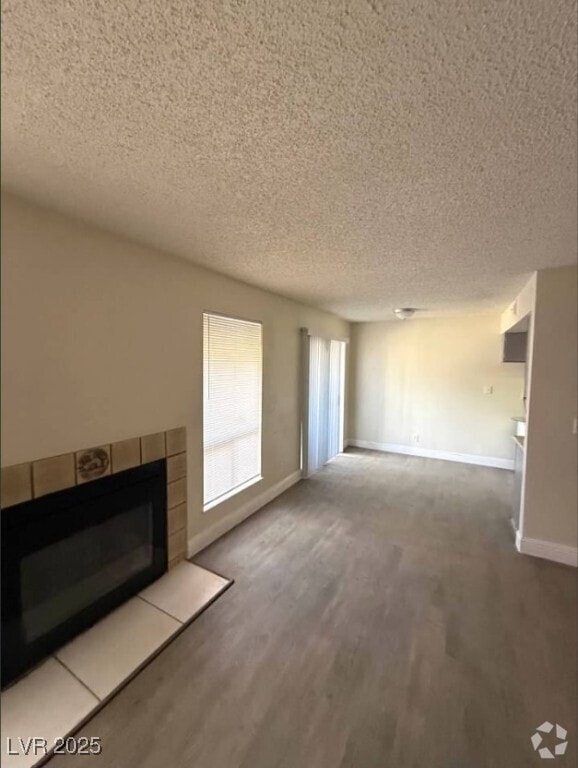 Building Photo - 4941 Newport Cove Dr Unit B Rental