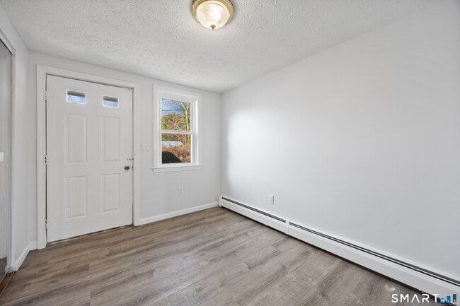 Photo - 9 Guiel Pl Unit 3