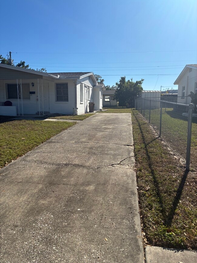 Photo - 5250 99th Ter N Unit B