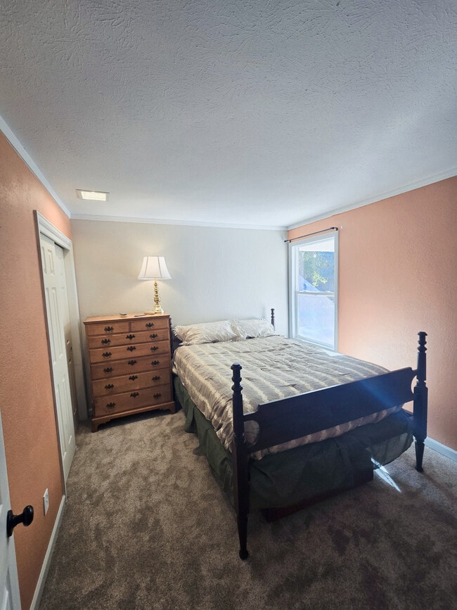 Photo - 1094 E 17th Ave