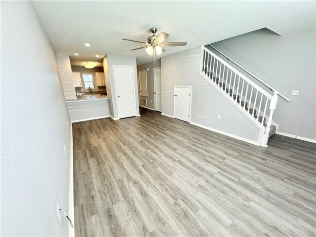 Photo - 1428 W Netherland Way Townhome