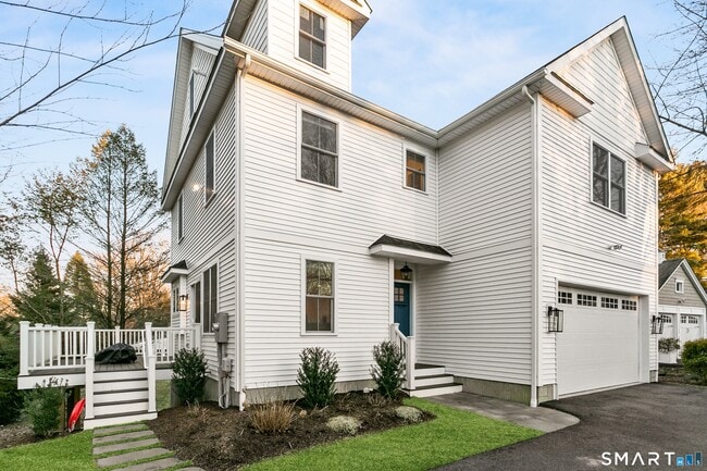 Photo - 210 High Ridge Ave