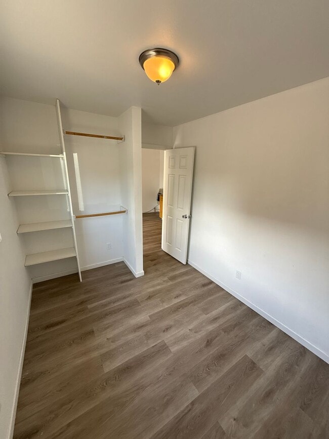 Photo - 2.2 Miles to Oregon Tech and Sky Lakes Medical Center! Newly renovated 1bdrm