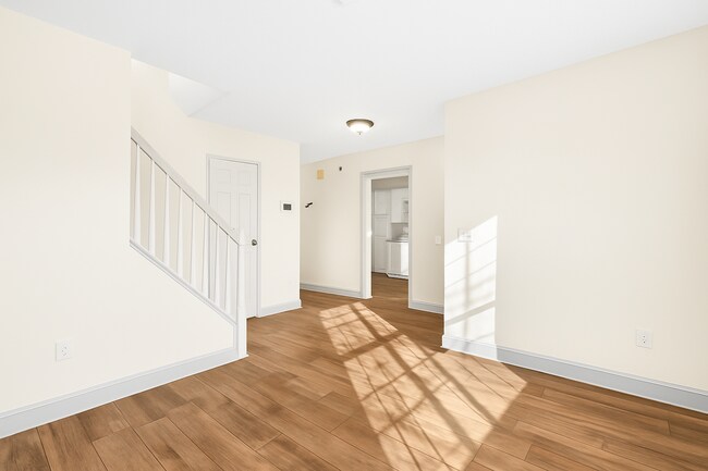 Photo - 208 Yearling Loop