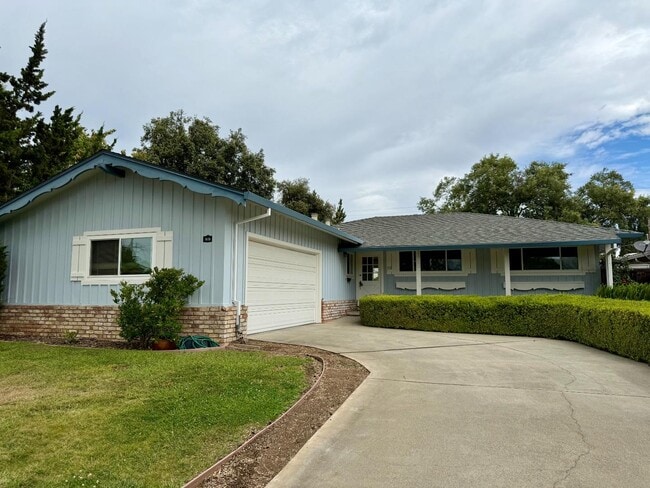 Building Photo - 975 Inverness Way
