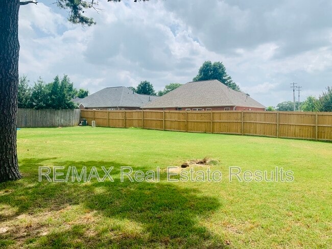Photo - 5300 S 44th Pl
