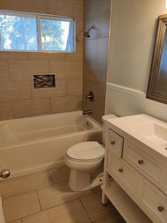 Photo - 3108 Erskine Dr