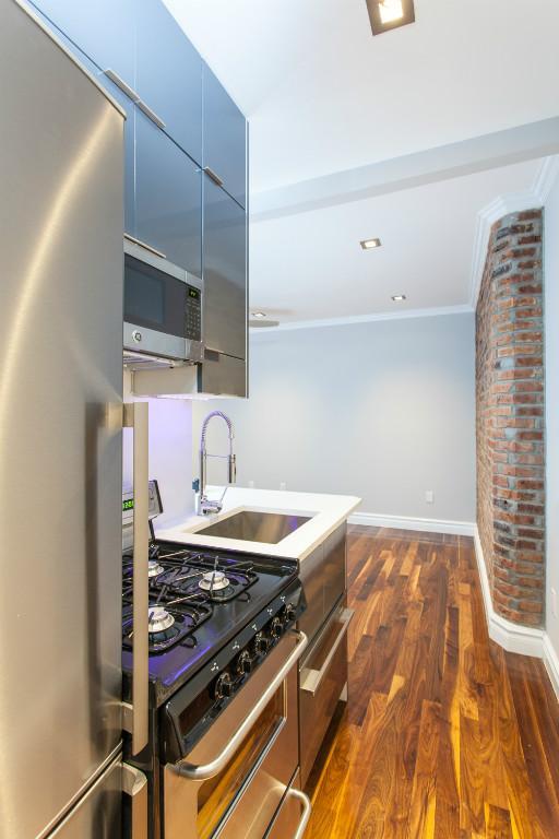 Photo - 1590 Lexington Ave Unidad 11